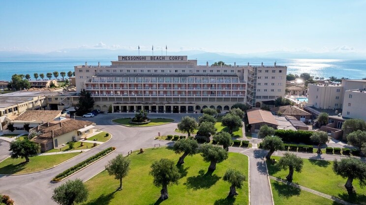 Canvas By Mitsis Messonghi